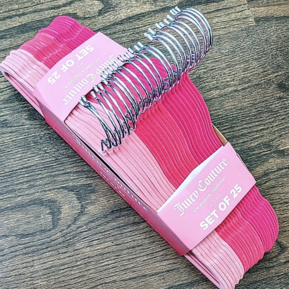 🔥LAST New 25 Juicy Couture Pink Velvet Hangers